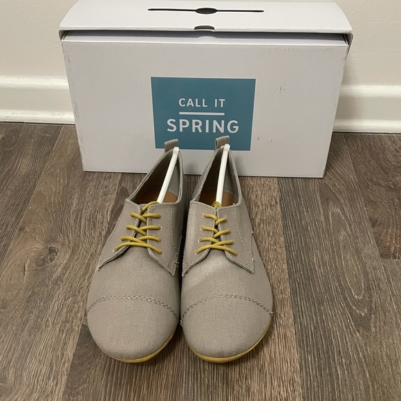 Call it Spring, Agrini-12 Gray Shoe, Size 7 - Picture 3 of 3